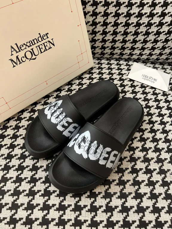 Alexander McQueen Shoe 